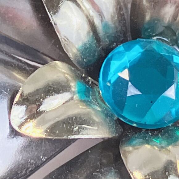 VTG Mid Century Brooch Aqua Rhinestone Layered Floral 1950s Silver Tone Pin - Picture 6 of 9